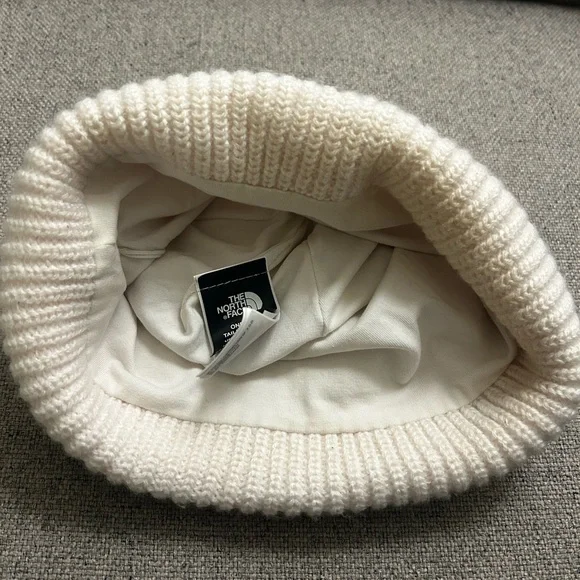 The Northface Salty Dog Beanie - Picture 4 of 5